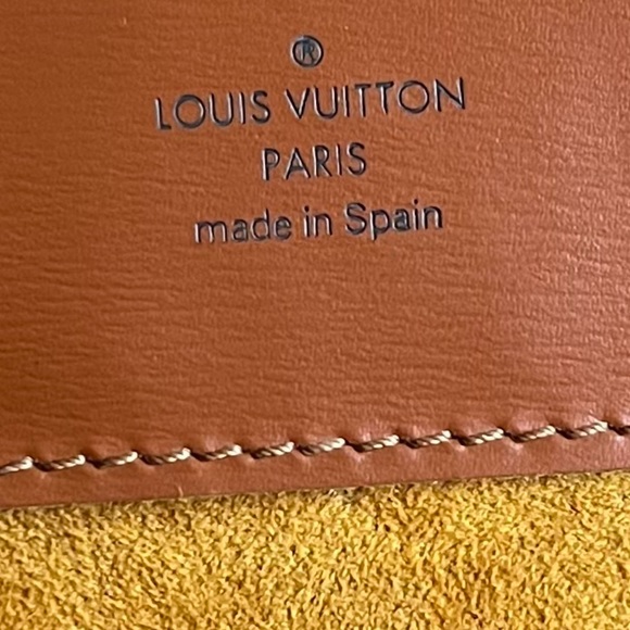 💯 Authentic Louis Vuitton Epi Cluny Leather Bag - - Picture 3 of 15